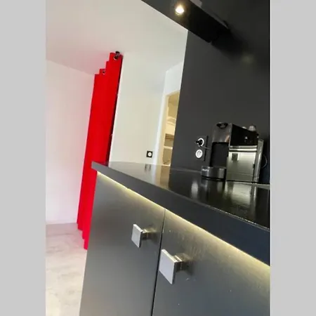 Apartment 5 Pers A 50 M De