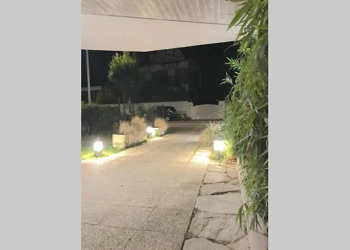 5 Pers A 50 M De * La Baule